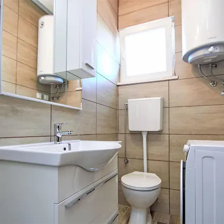 Aurora By Interhome *