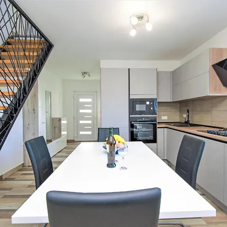 Aurora By Interhome
